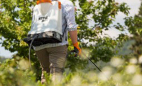 OPRYSKIWACZE RĘCZNE